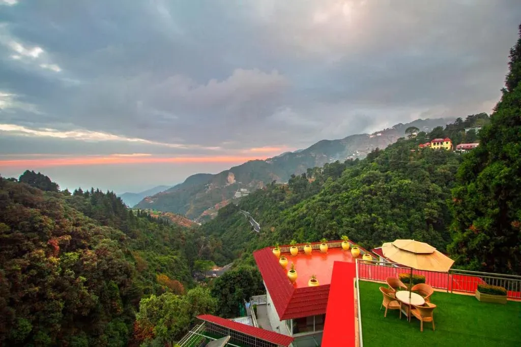Lakes to Mountains Tour: Nainital, Bhimtal, Corbett, Haridwar & Mussoorie.